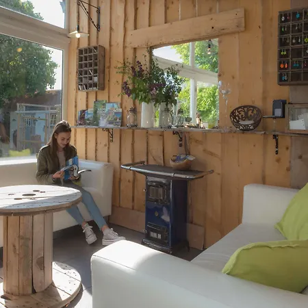 Les Du Vivier, D'hotes A