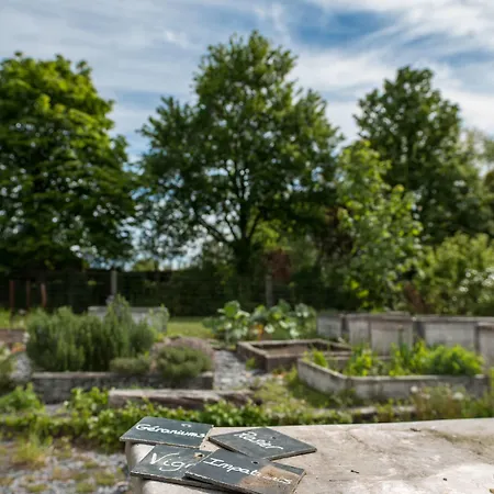 Les Du Vivier, D'hotes A Panzió