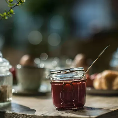 Les Du Vivier, D'hotes A デュルビュイ